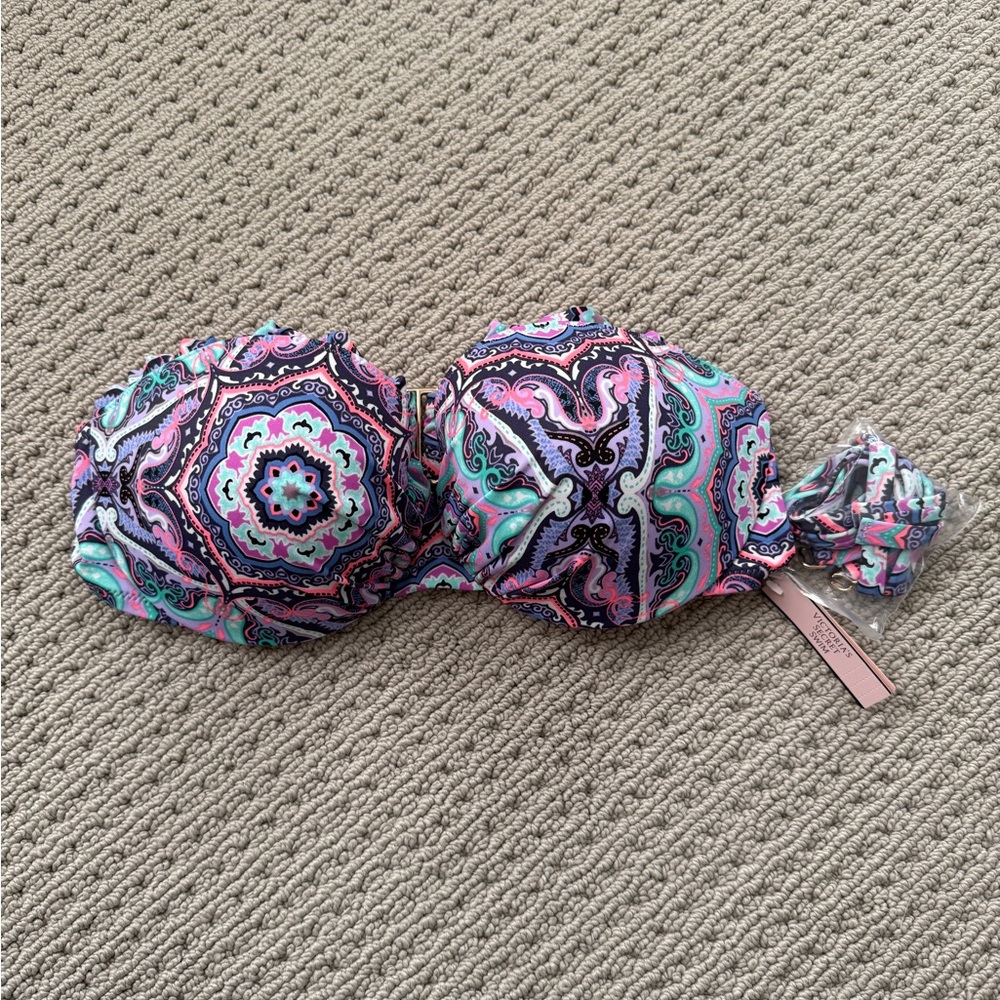 NWT Victoria's Secret Multicolor Paisley Bikini Top